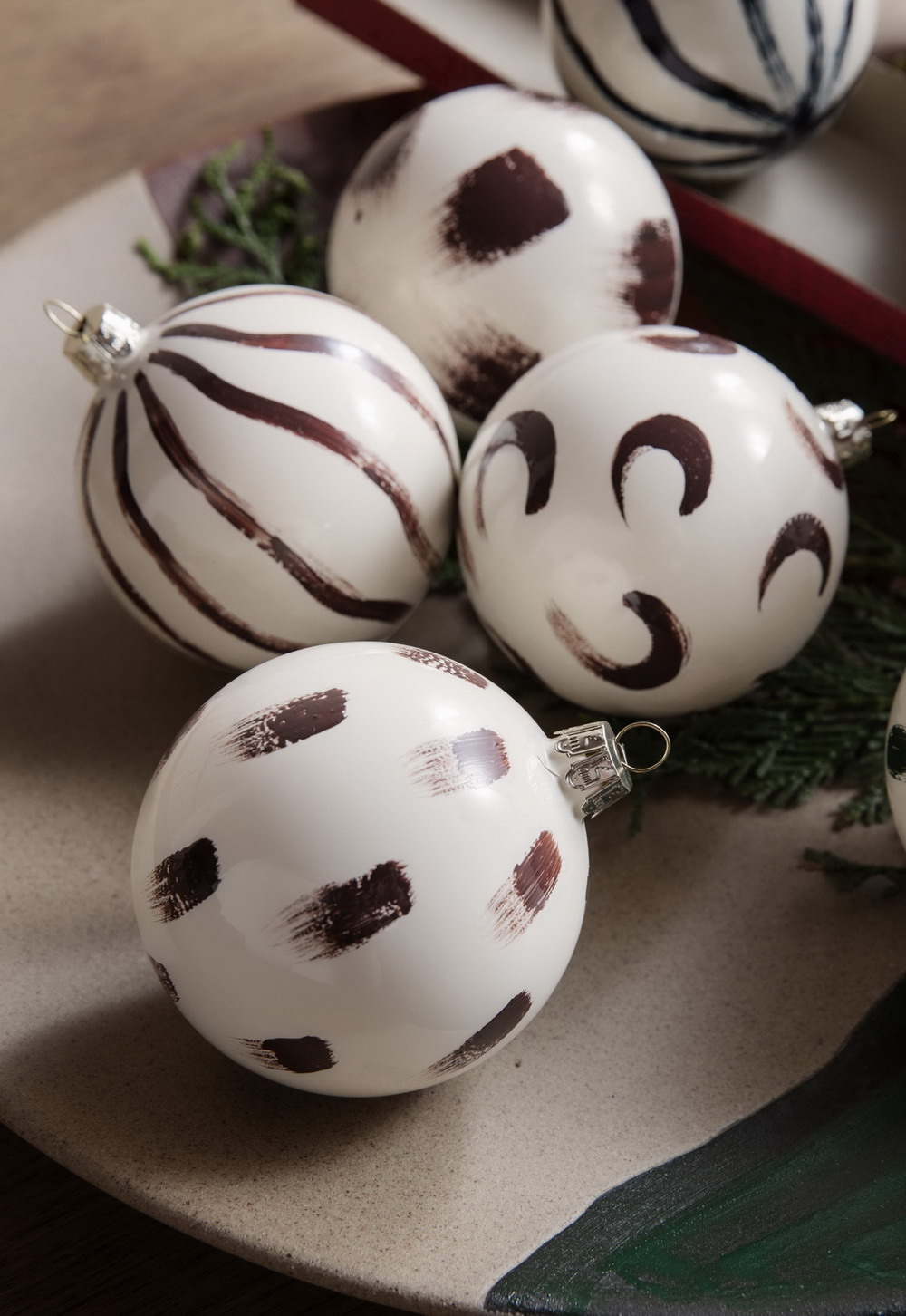 1606464104350020308.jpg 7.jpg